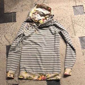 Like New Floral Sweatshirt XS